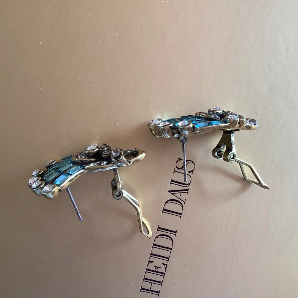 HEIDI DAUS Crystal Hue Persuasion Button Art Deco Earrings Turquoise Omega Backs